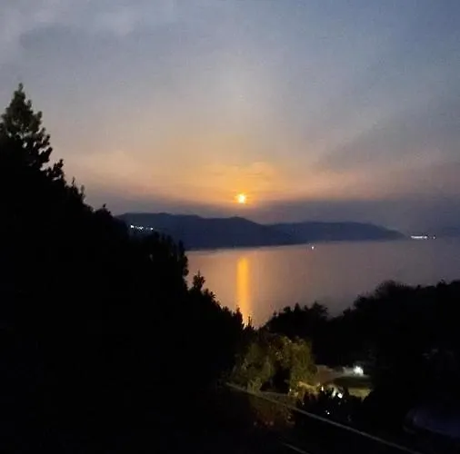 펜션 Nera 플로민